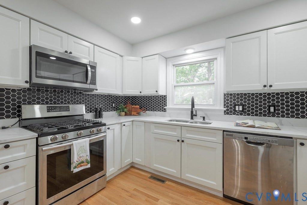 11840 Winfore Drive, Midlothian, VA 23113 11840 Winfore Drive, Midlothian, VA 23113