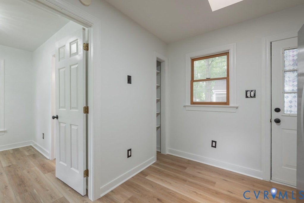 11840 Winfore Drive, Midlothian, VA 23113 entrance for the attached in law suite