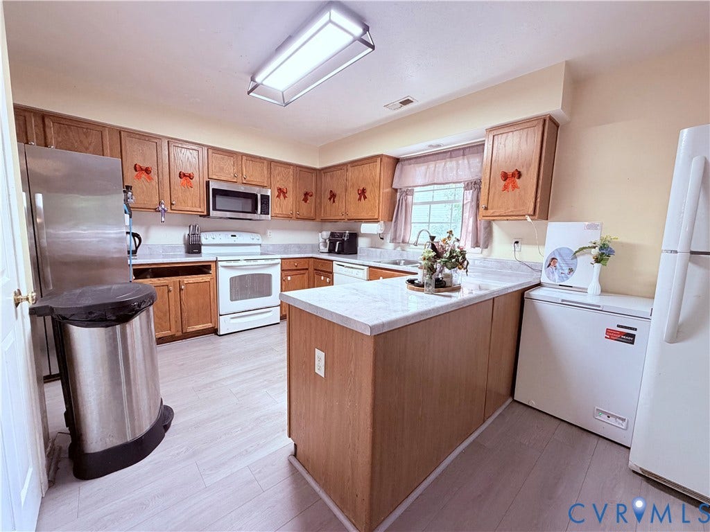 9412 Lockberry Ridge Loop, North Chesterfield, VA 23237 9412 Lockberry Ridge Loop, North Chesterfield, VA 23237