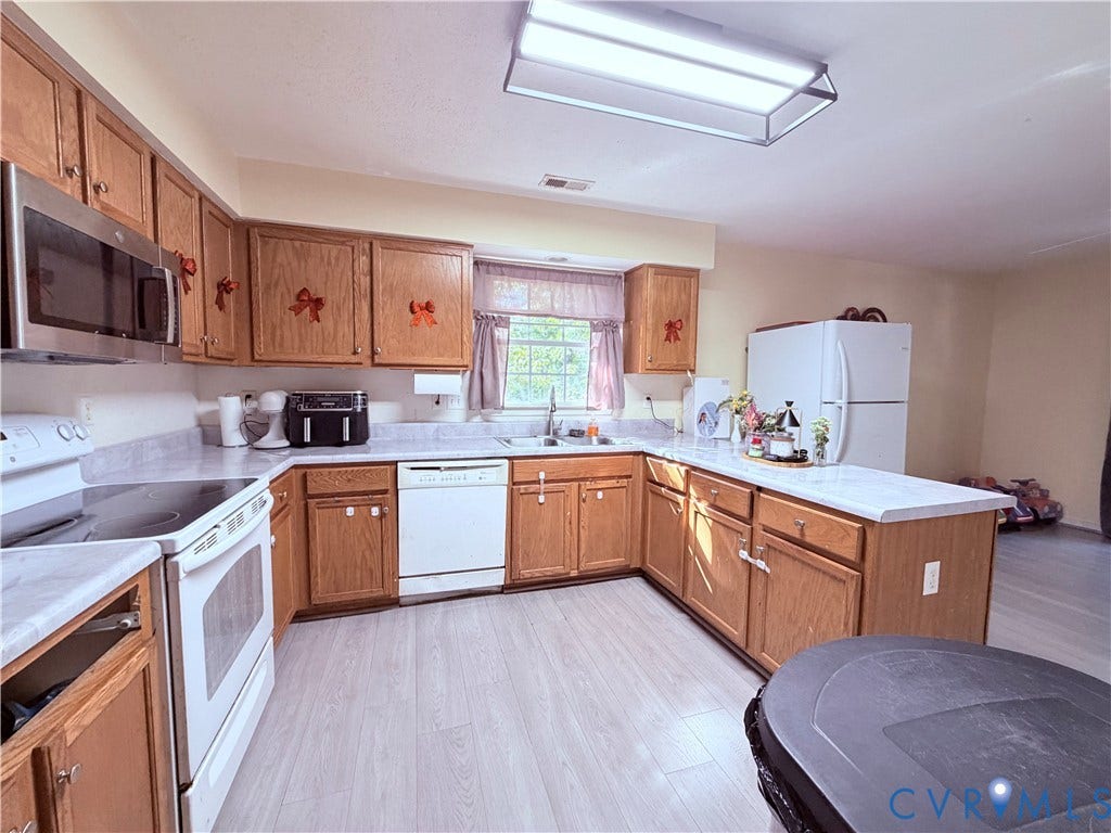 9412 Lockberry Ridge Loop, North Chesterfield, VA 23237 9412 Lockberry Ridge Loop, North Chesterfield, VA 23237
