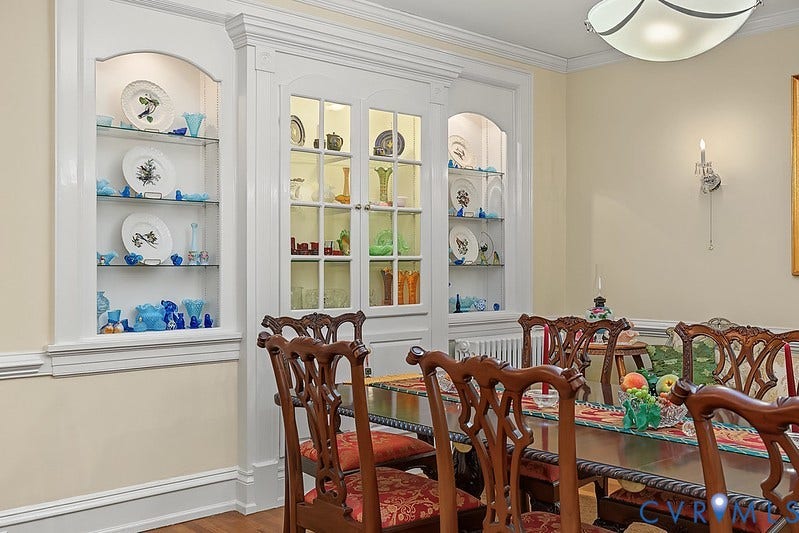2923 Monument Avenue, #U2, Museum District, Richmond, VA 23221 Built in China cabinet.