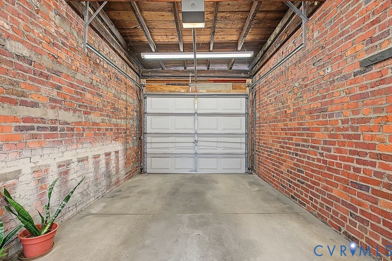 2923 Monument Avenue, #U2, Museum District, Richmond, VA 23221 Rear staircase.