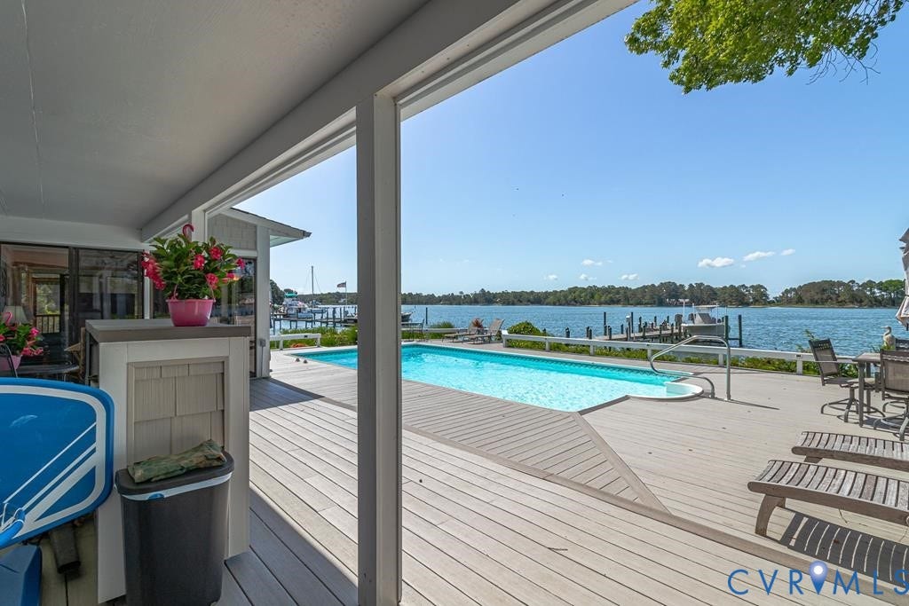 325 Deep Water Drive, Waterfront, White Stone, VA 22578 325 Deep Water Drive, Waterfront, White Stone, VA 22578