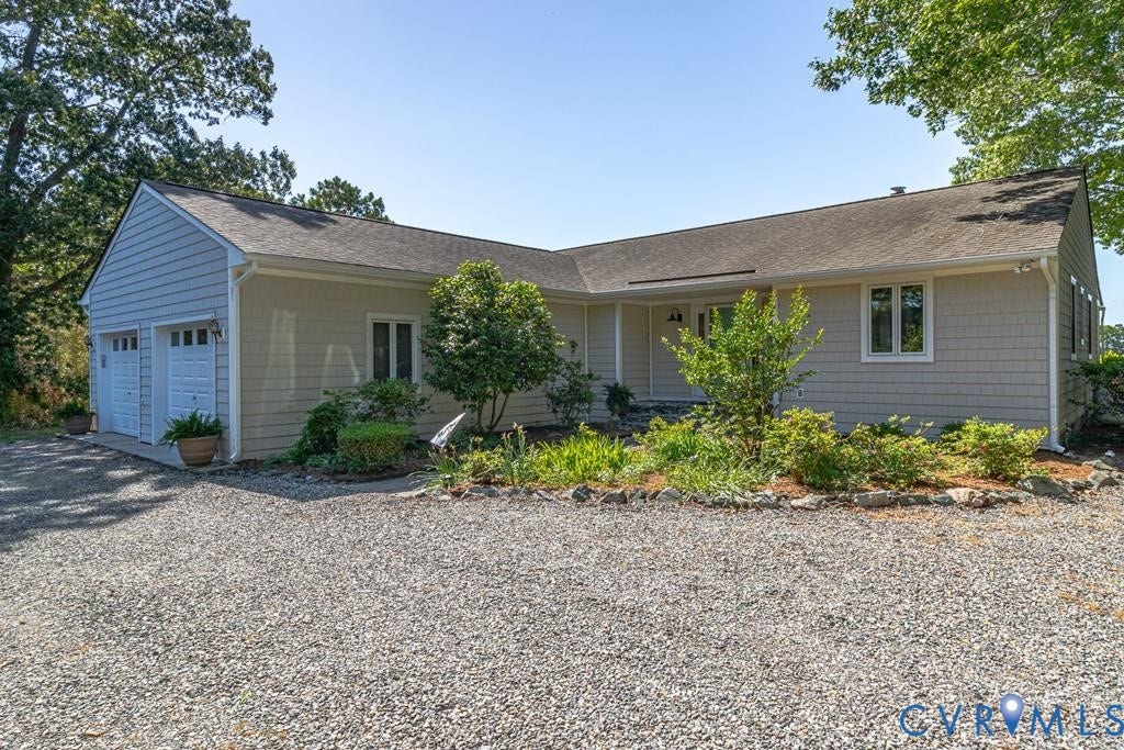 325 Deep Water Drive, Waterfront, White Stone, VA 22578 325 Deep Water Drive, Waterfront, White Stone, VA 22578