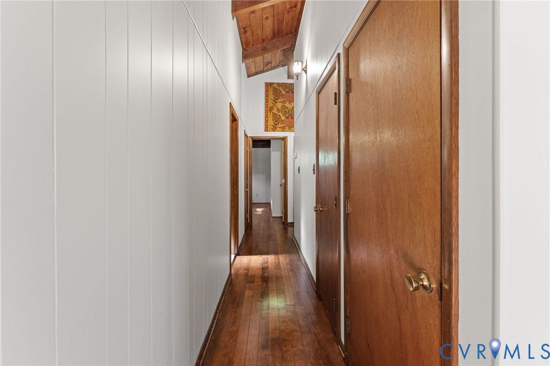 87 Pier Place, Town Of Kinsale, Kinsale, VA 22488 Hallway with wood flooring.