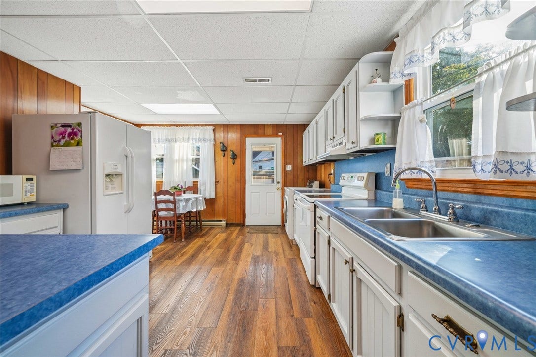 3030 Brentwood Circle, Chesterfield, VA 23237 3030 Brentwood Circle, Chesterfield, VA 23237