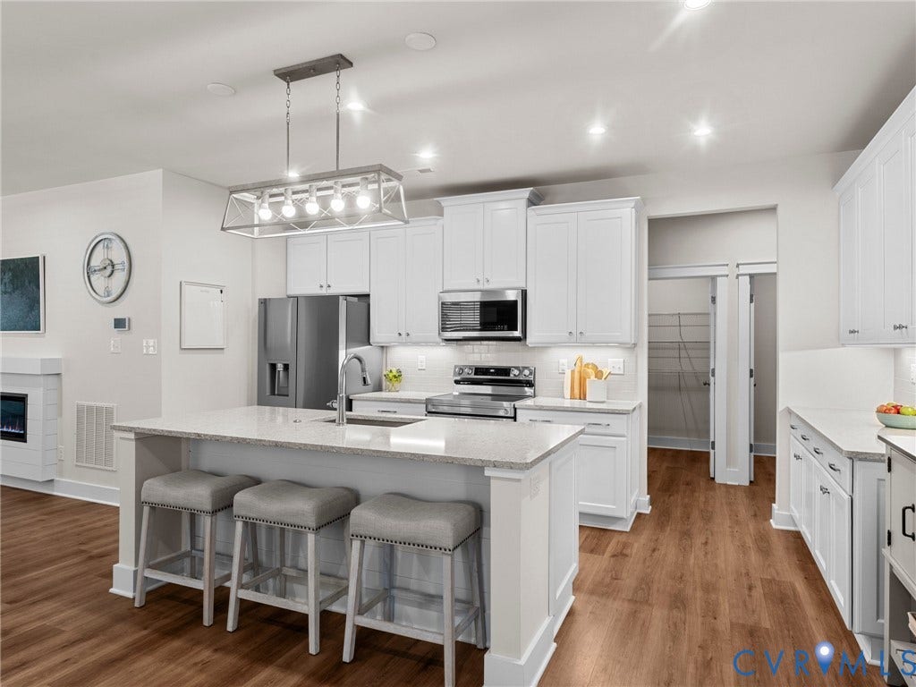 6932 Welara Run, Moseley, VA 23120 6932 Welara Run, Moseley, VA 23120