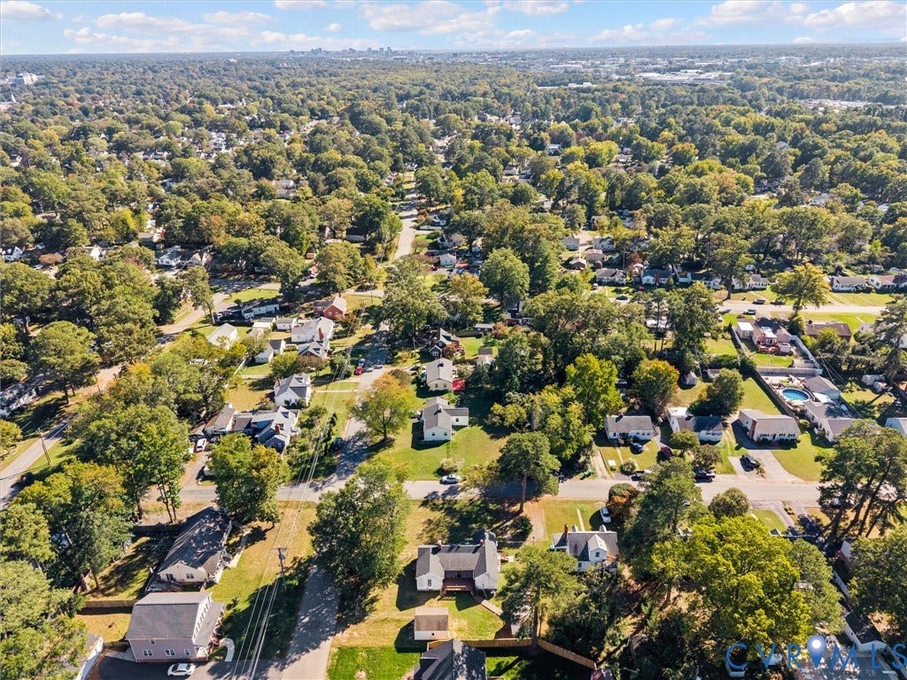 2900 Overton Road, Henrico, VA 23228 Aerial perspective of an established residential area characterized by mature tree canopy and sprawling vegetation