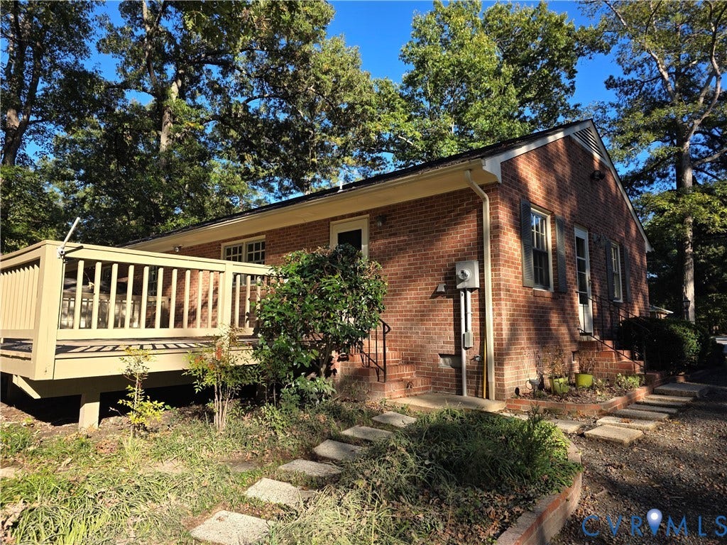 10995 Linderwood Drive, Forest Lake Hills, Mechanicsville, VA 23116 Side view