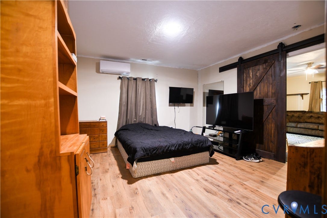23104 King William Road, King William Rd, West Point, VA 23181 Guest House