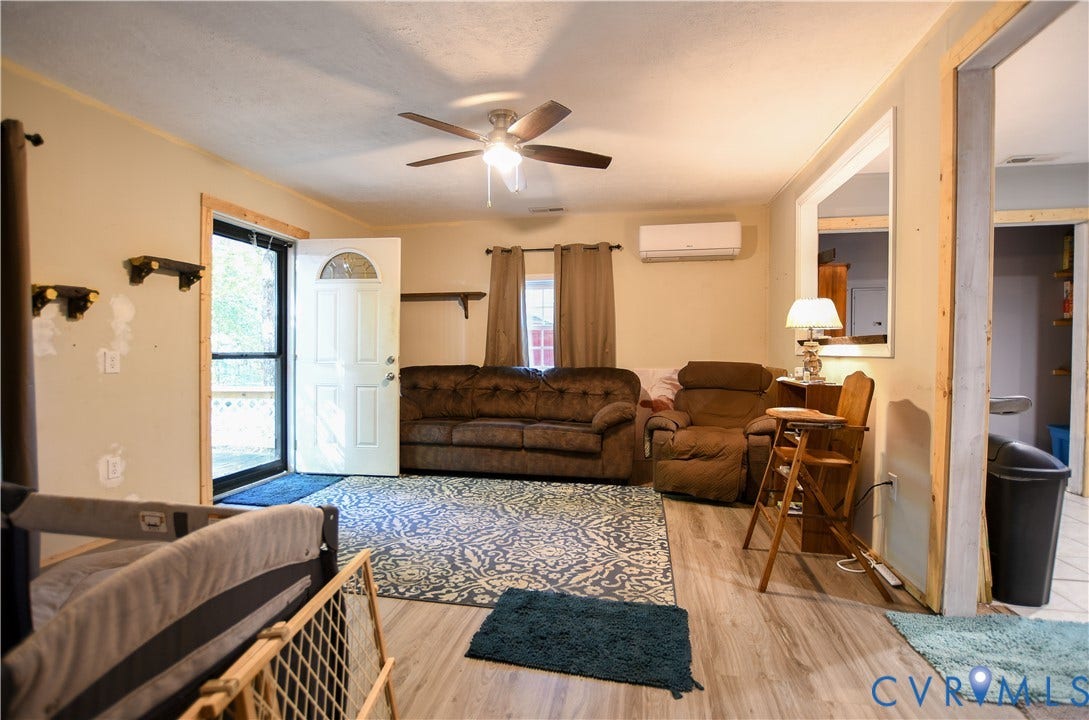 23104 King William Road, King William Rd, West Point, VA 23181 Guest House