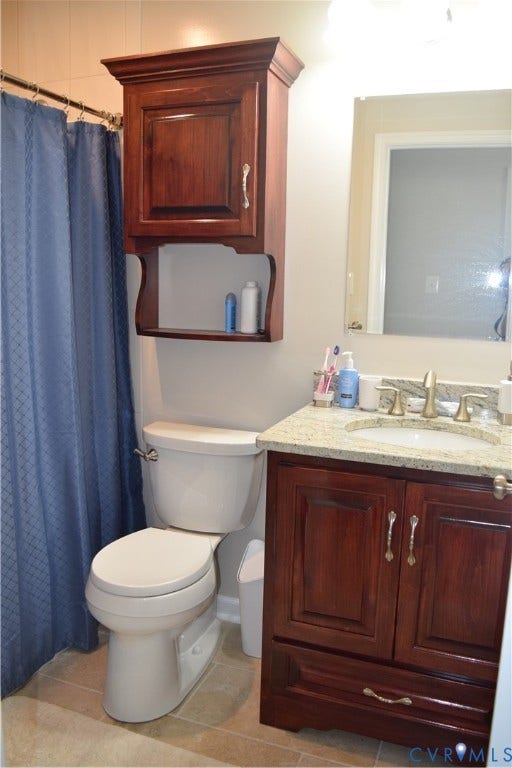 1120 Black Heath Road, Robious/Huguenot, Midlothian, VA 23113 Upstairs full hall bath with counter-height custom vanity with granite countertop.