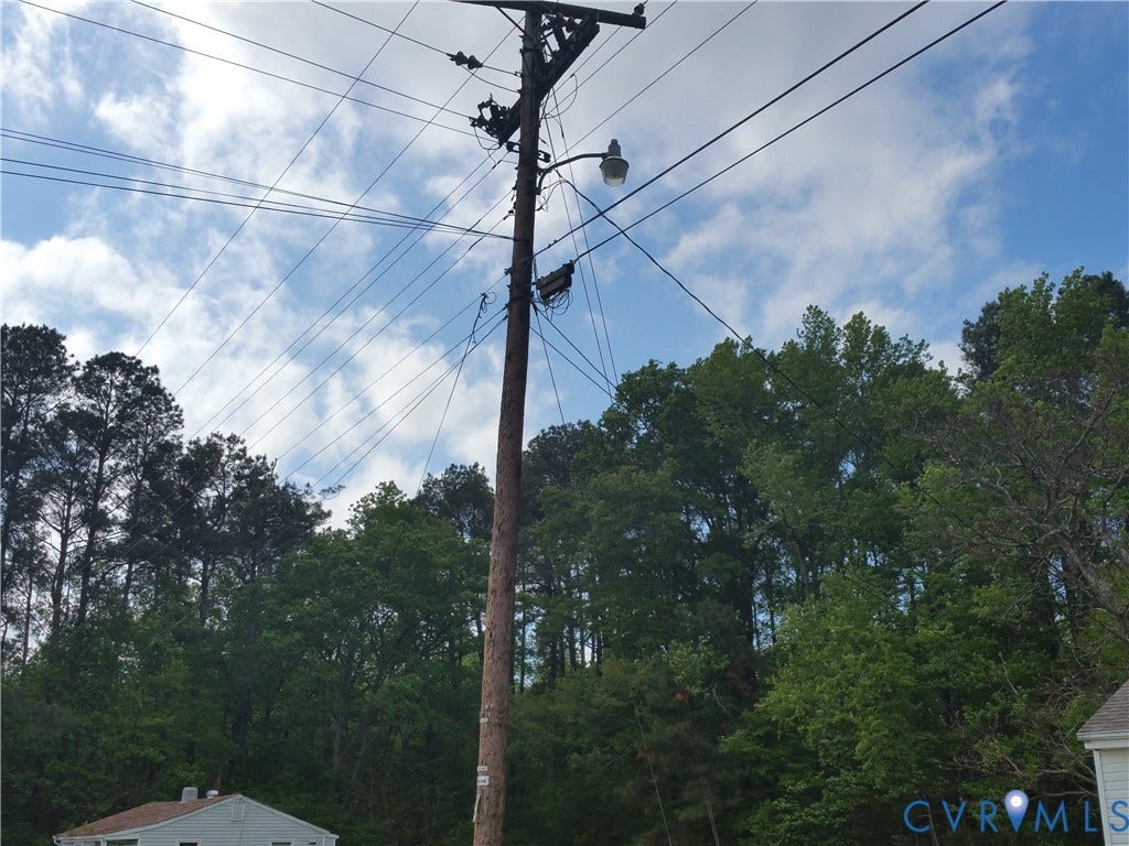 84-87 N Moton Street, Washington Park, Emporia, VA 23847 Cable and Telecommunications