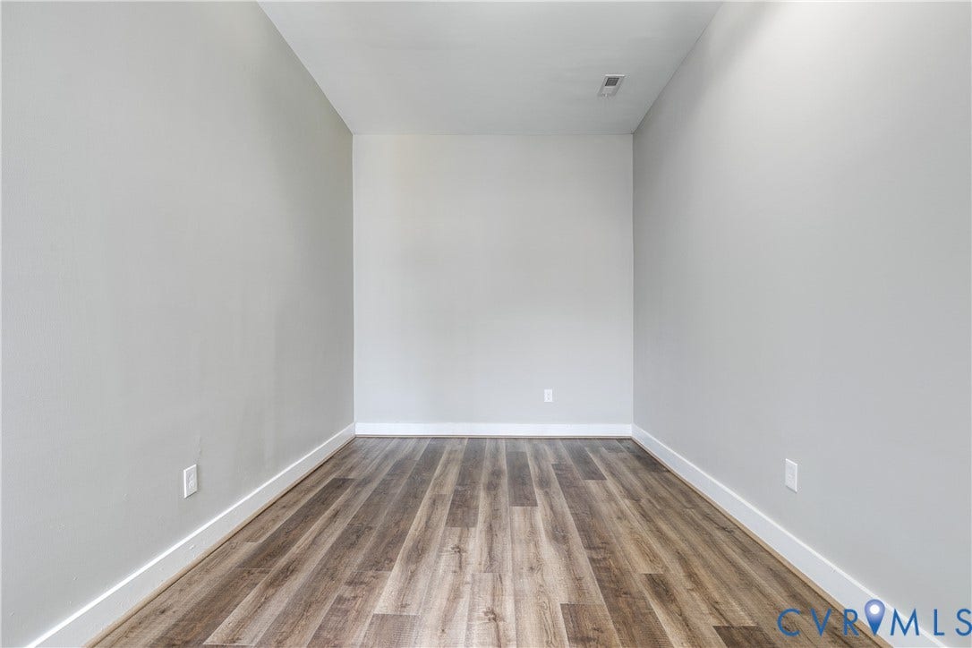 620 Chimborazo Boulevard, Church Hill, Richmond, VA 23223 Interior space featuring neutral wall paint and wood-finish flooring