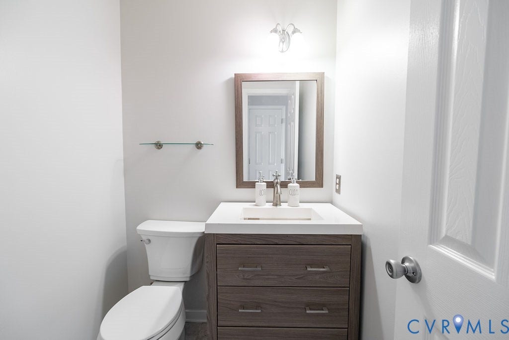 6163 Parsley Court, Mechanicsville, VA 23111 1/2 downstairs bathroom