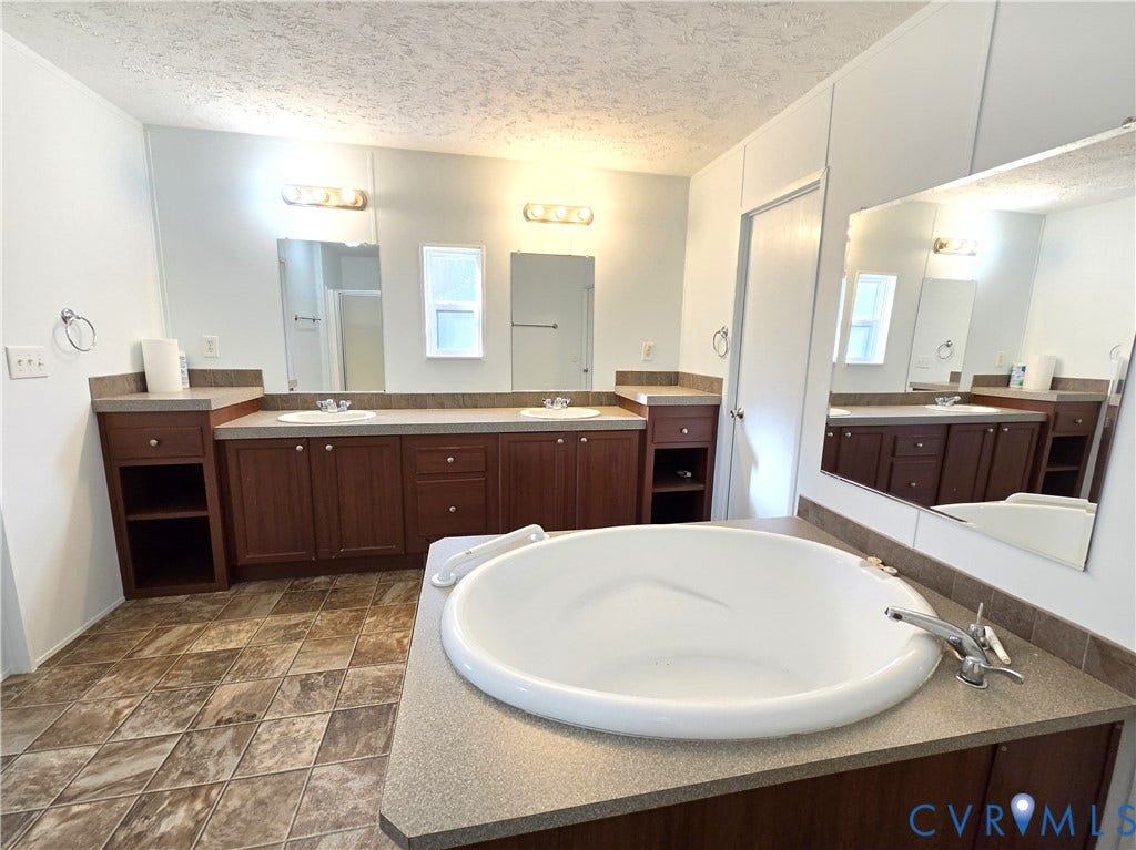 19 Sheppards Drive, Sheppards Land Subd, Farmville, VA 23901 19 Sheppards Drive, Sheppards Land Subd, Farmville, VA 23901