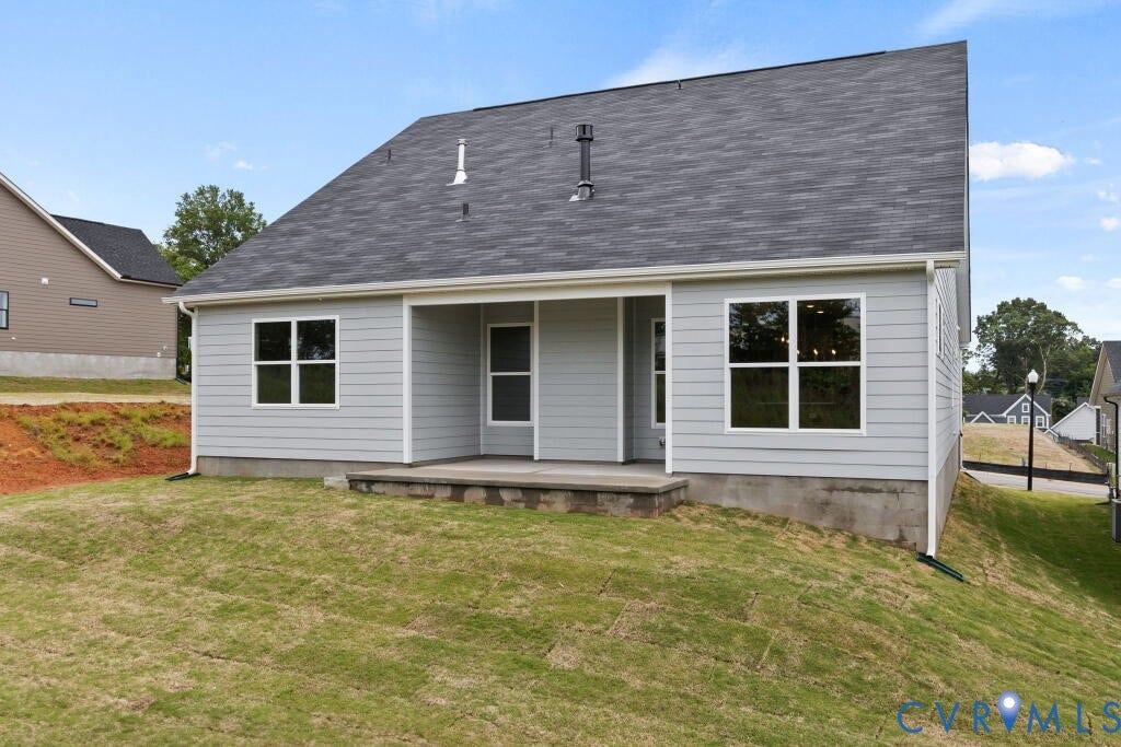 5614 Stingray Point Boulevard, Greenwood Estates, New Kent, VA 23124 This home is TO BE BUILT. The photo represents the plan, not the actual home. Design selections may vary.