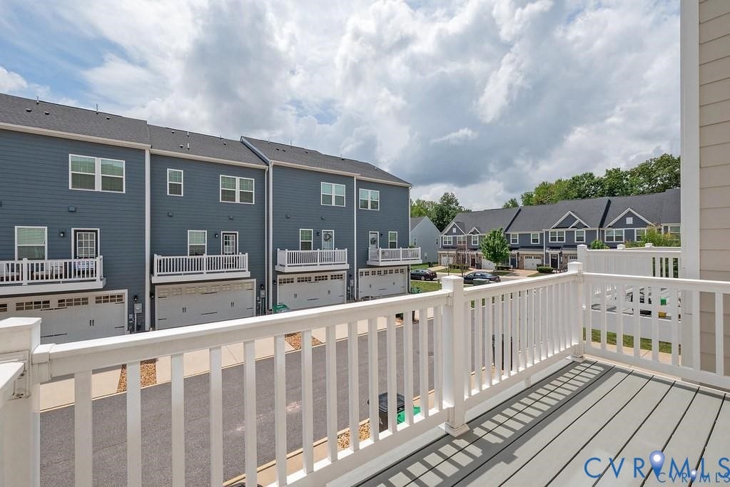 10221 Wenden Way, Hanover, VA 23005 Elevated balcony with composite decking and white vinyl railing
