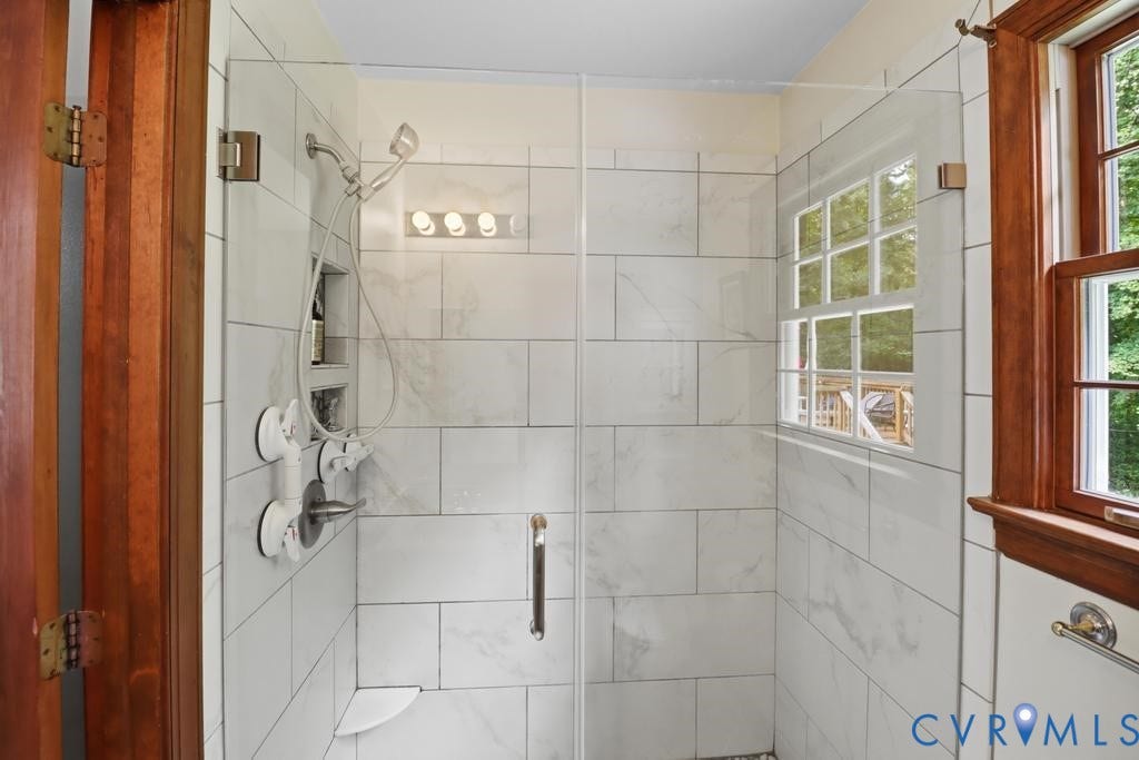 2380 Tribble Lane, Goochland, VA 23063 1st Floor Bathroom