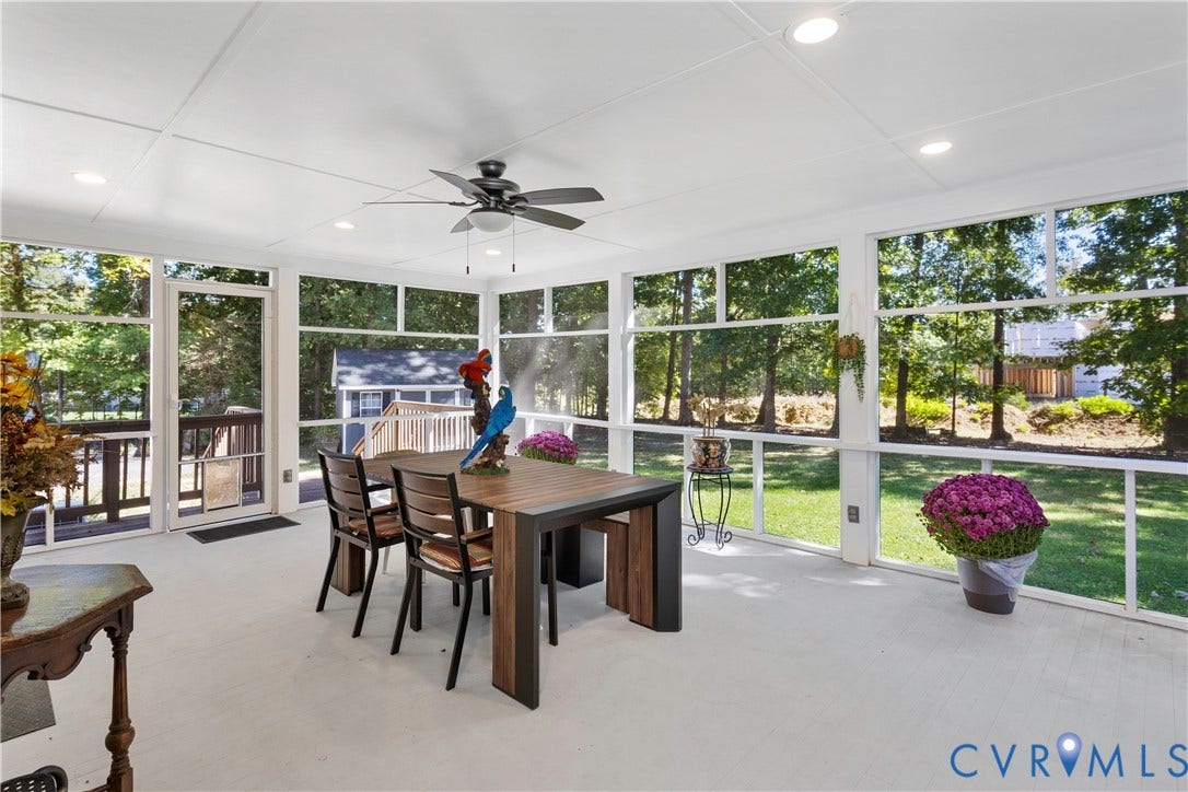 327 Huddersfield Drive, Chesterfield, VA 23236 Screened-in porch featuring a flat ceiling with recessed lighting, a central ceiling fan, and extensive floor-to-ceiling screen panels