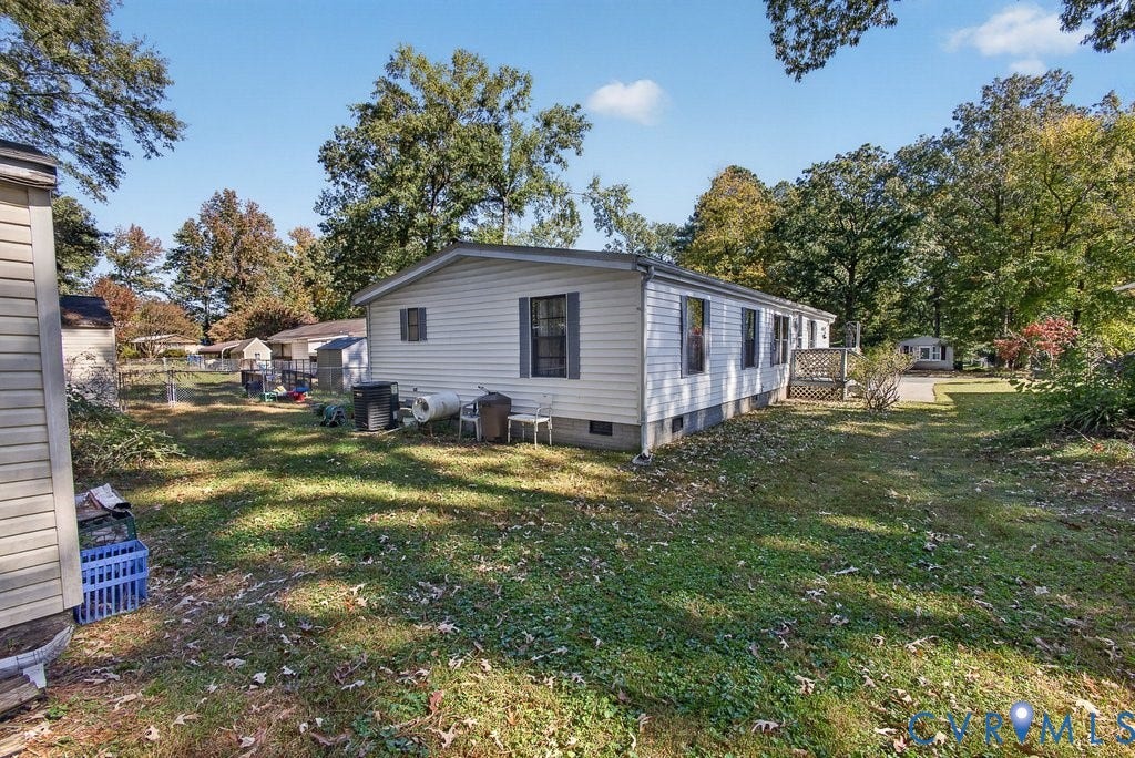 17004 Fiala Drive, Chesterfield, VA 23834 Exterior view, side of home