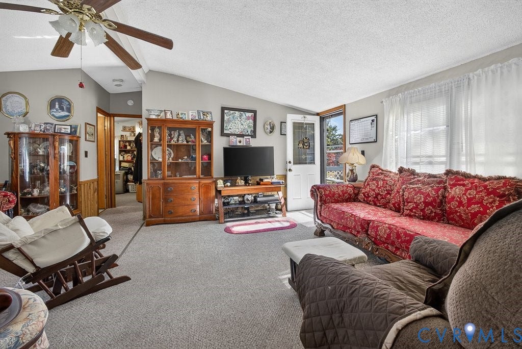 17004 Fiala Drive, Chesterfield, VA 23834 Living room