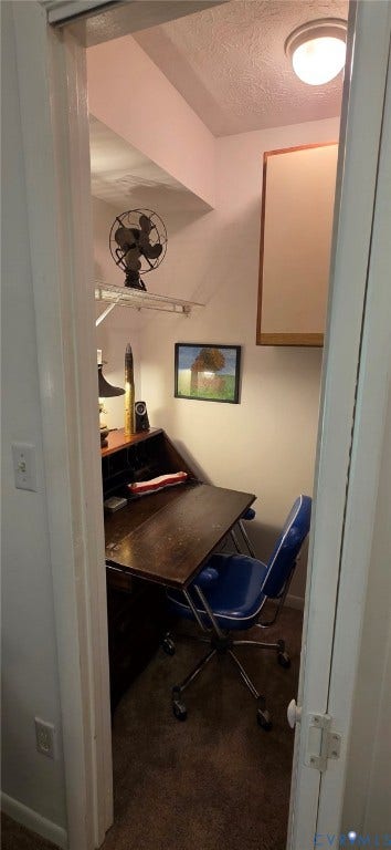 2106 Turtle Run Drive, #11, Henrico, VA 23233 Half closet, half pocket office