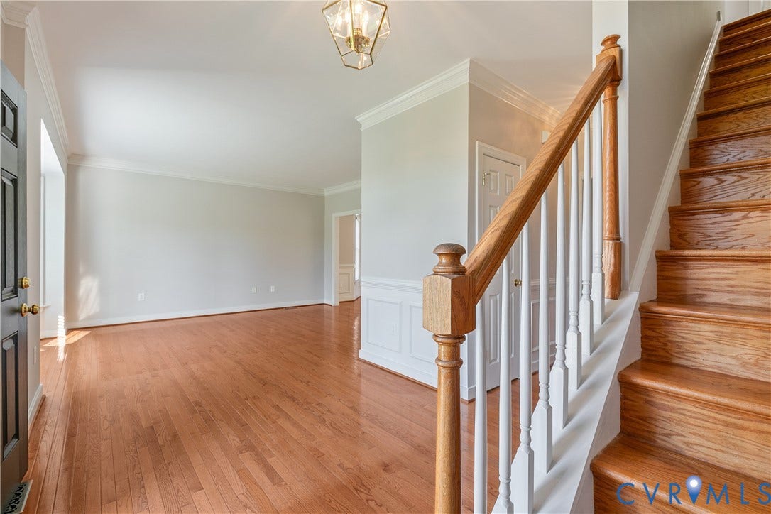 9607 Hill Trace Court, Hill Trace Subdivision, Glen Allen, VA 23060 stairs up
