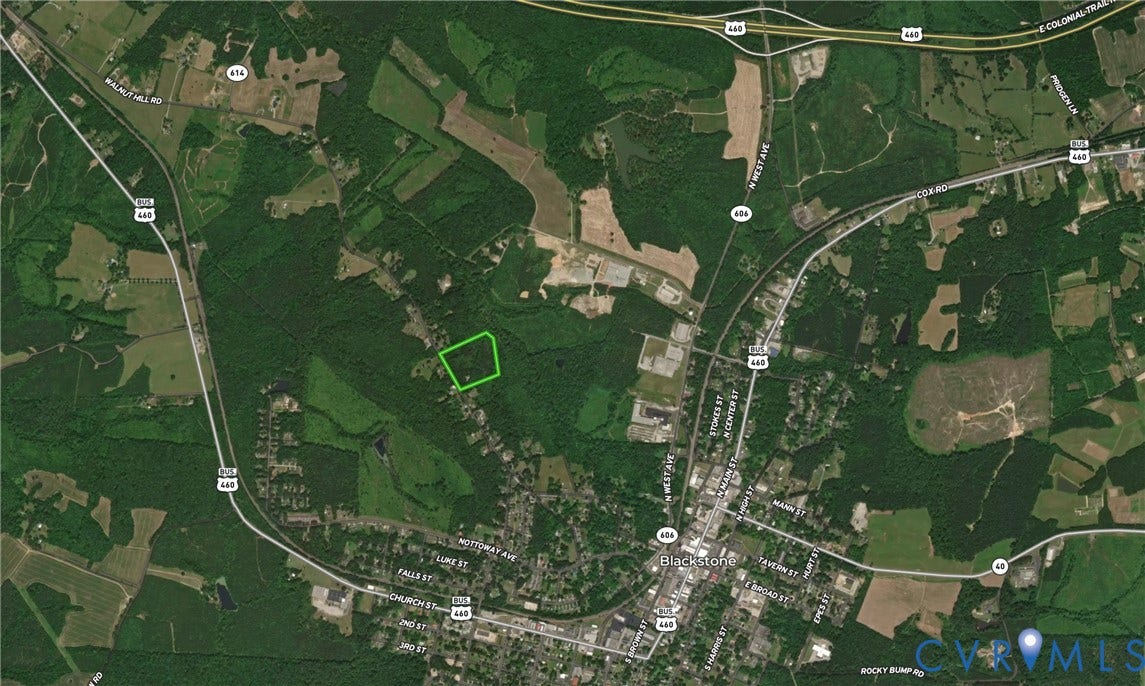 659 E Courthouse Road, Blackstone, VA 23824 659 E Courthouse Road, Blackstone, VA 23824