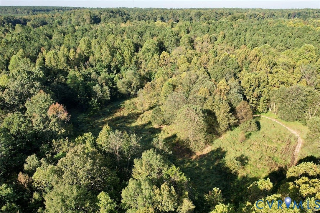 1059 W Entrance Road, Blackstone, VA 23824 1059 W Entrance Road, Blackstone, VA 23824