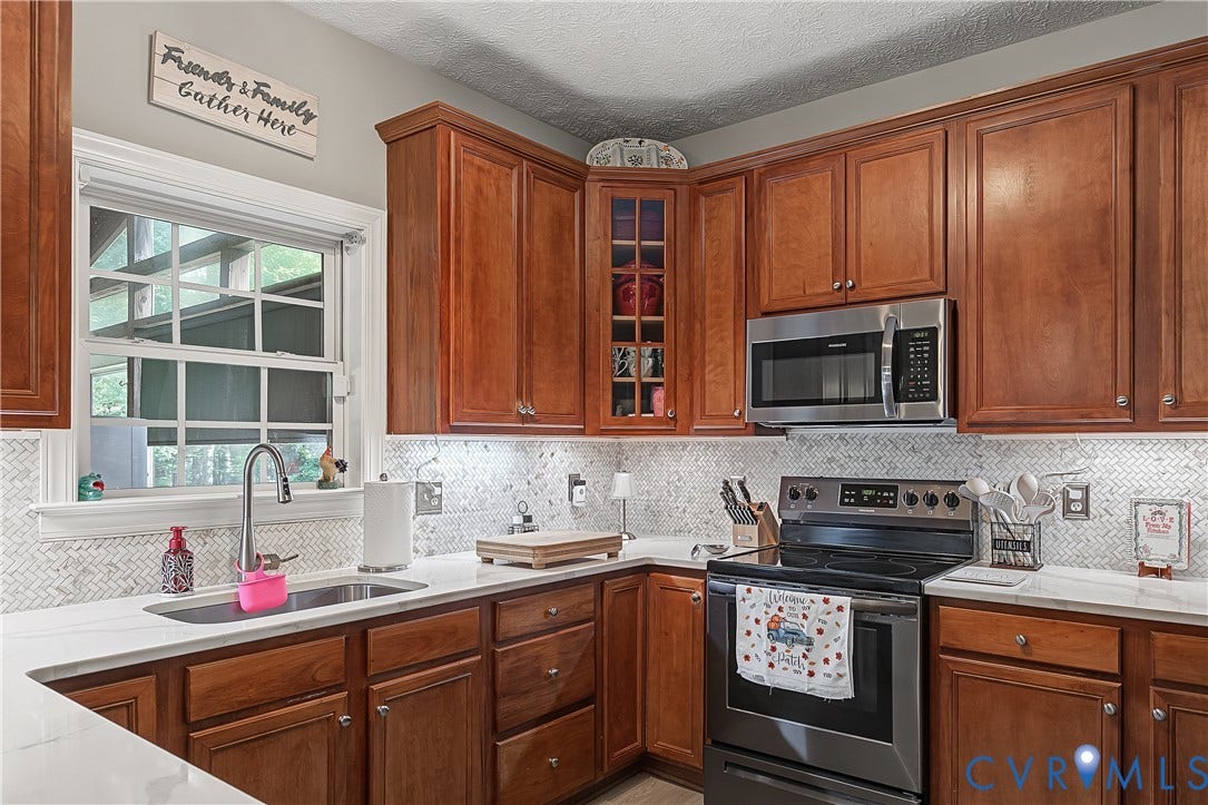 512 Greyshire Drive, Montclair, Chester, VA 23836 512 Greyshire Drive, Montclair, Chester, VA 23836