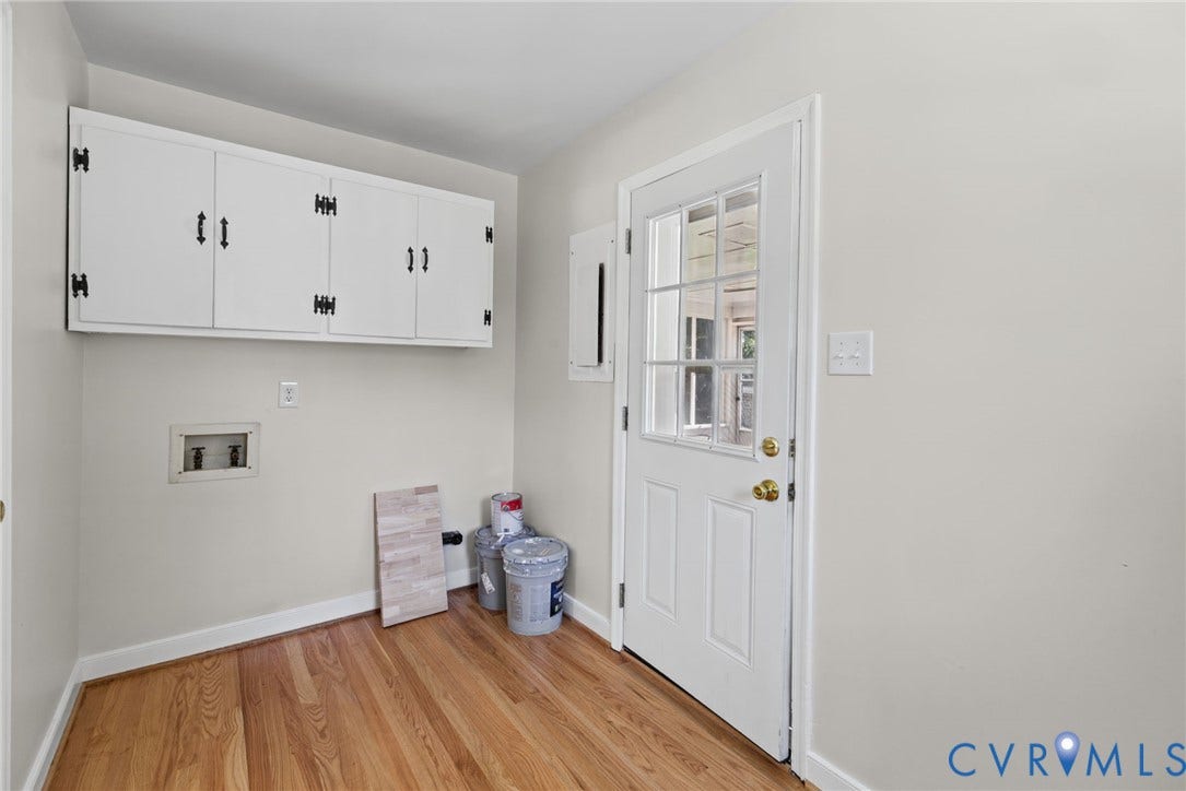 1629 Chippewa Lane, Powhatan, VA 23139 hardwood floors, a great mudroom, opens to screen porch