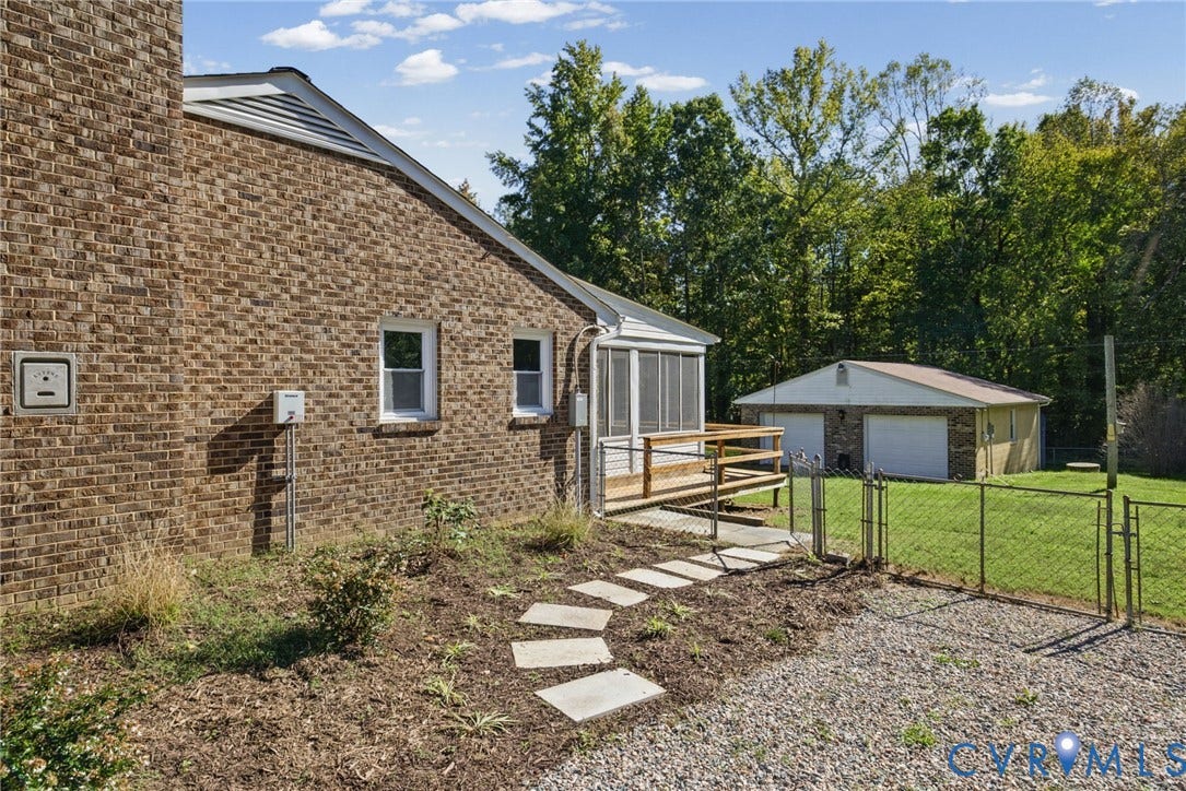 1629 Chippewa Lane, Powhatan, VA 23139 gate to back yard