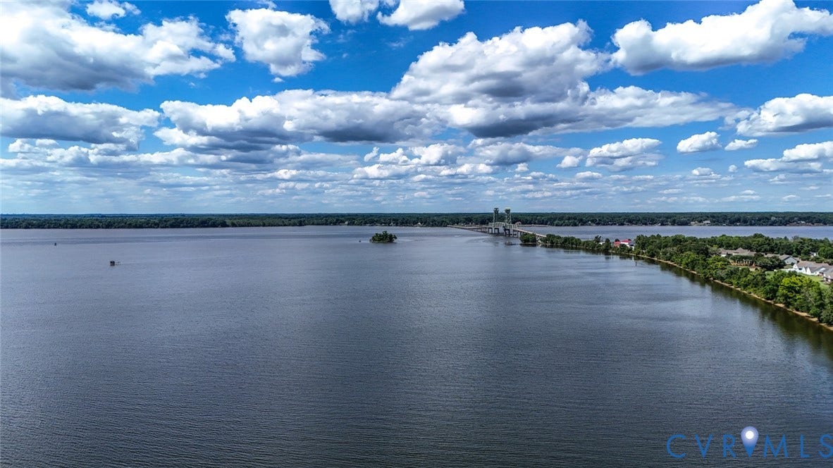 700 Jordan Point Road, North Prince George, VA 23860 Expansive waterfront setting featuring direct shoreline access and dense, mature tree lines