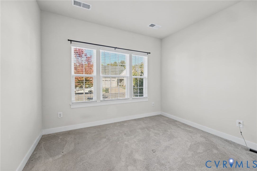 6525 Liddy Circle, Glen Allen, VA 23060 1st floor guest suite.