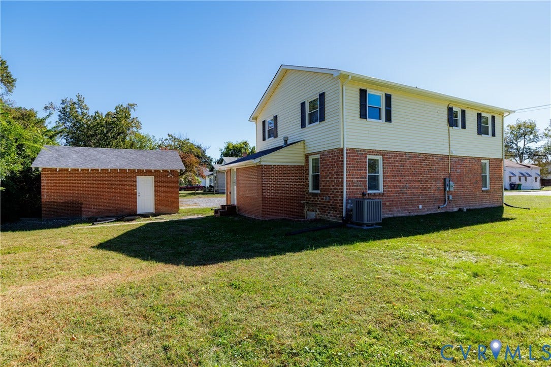 2213 W City Point Road, Hopewell, VA 23860 Large yard on a double lot