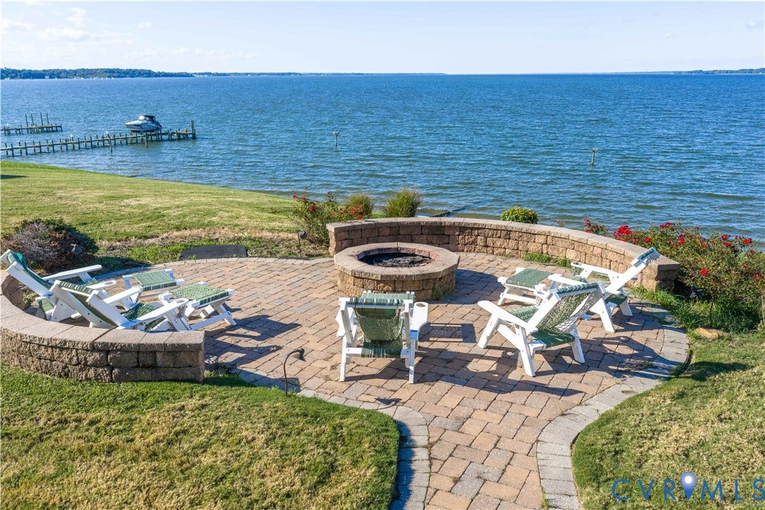 356 N Shore Road, Waterfront, Locust Hill, VA 23092 356 N Shore Road, Waterfront, Locust Hill, VA 23092
