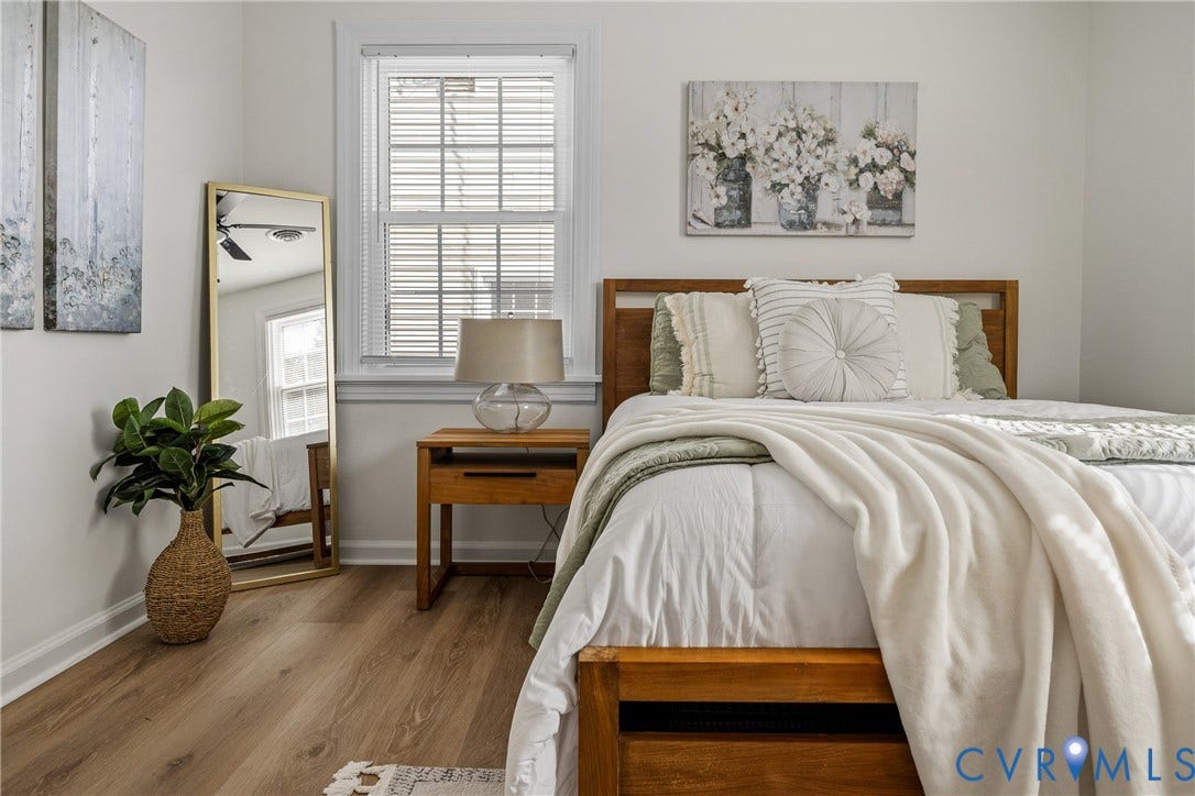 2106 Kenwood Avenue, Henrico, VA 22229 Wood-finish flooring and a single-hung window with white millwork casing