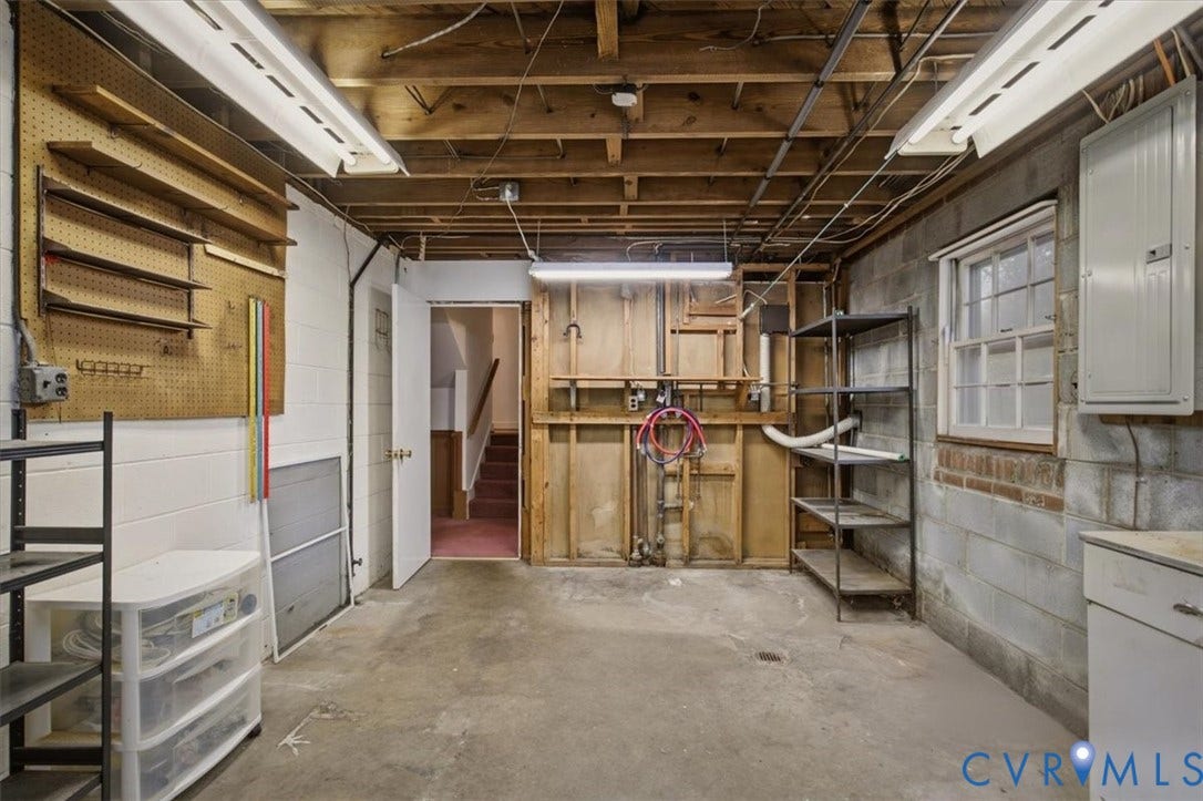 11016 Ashburn Road, North Chesterfield, VA 23235 11016 Ashburn Road, North Chesterfield, VA 23235