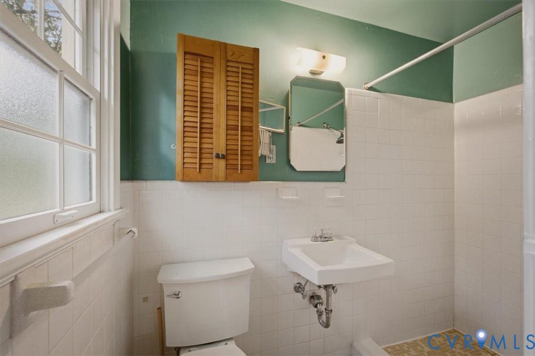 11016 Ashburn Road, North Chesterfield, VA 23235 11016 Ashburn Road, North Chesterfield, VA 23235
