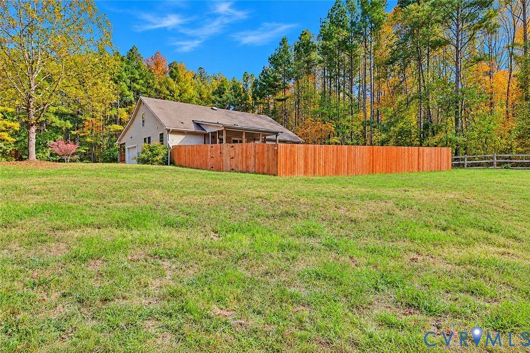 2225 Pine Cove Trail, Powhatan Countryside, Powhatan, VA 23139 Wooden Privacy Fence