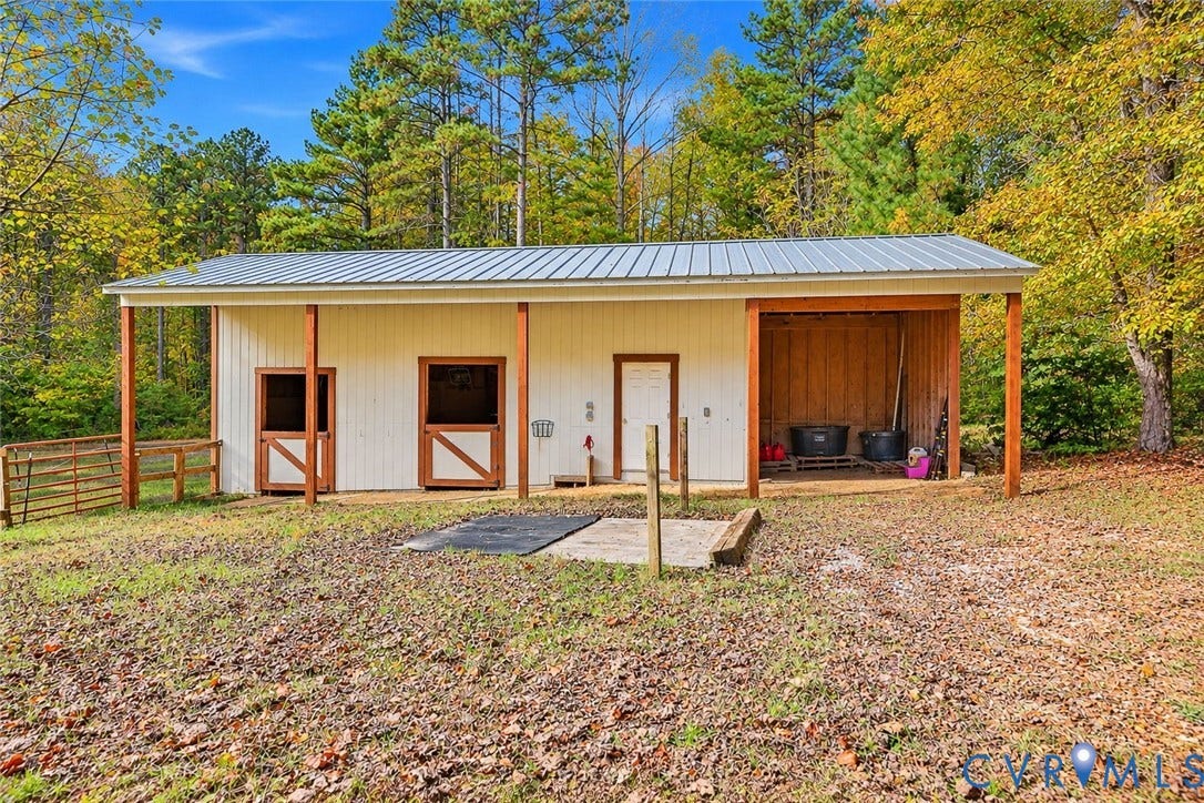 2225 Pine Cove Trail, Powhatan Countryside, Powhatan, VA 23139 Barn