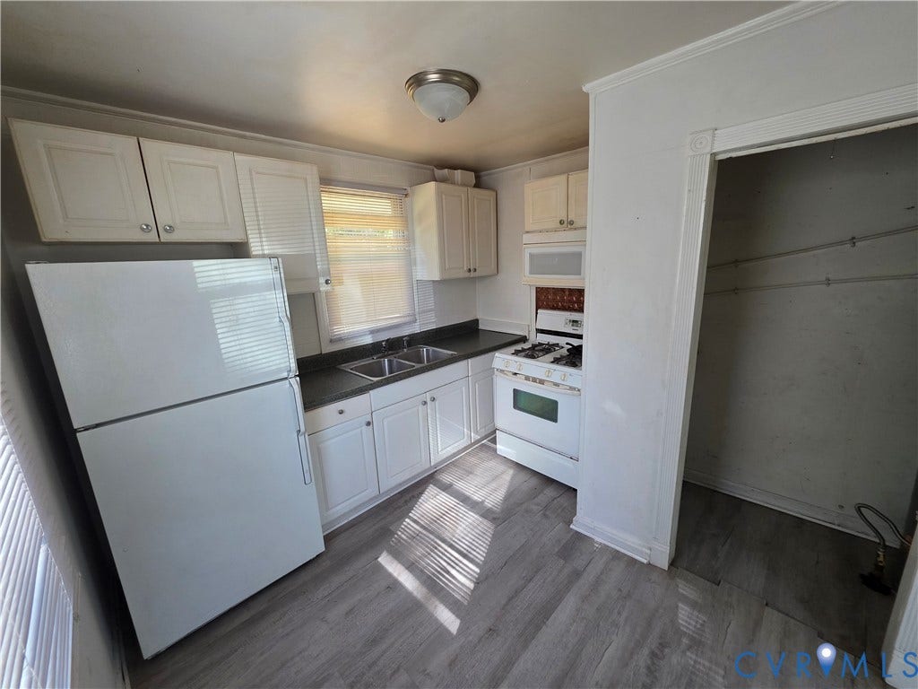 2002 Wakefield Avenue, Colonial Heights, VA 23834 2002 Wakefield Avenue, Colonial Heights, VA 23834
