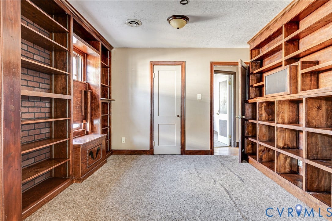 9 E Gray Street, Sandston, VA 23150 9 E Gray Street, Sandston, VA 23150