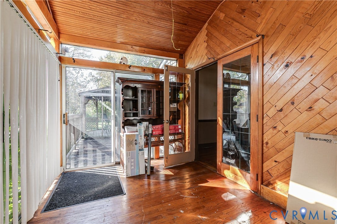 9 E Gray Street, Sandston, VA 23150 9 E Gray Street, Sandston, VA 23150
