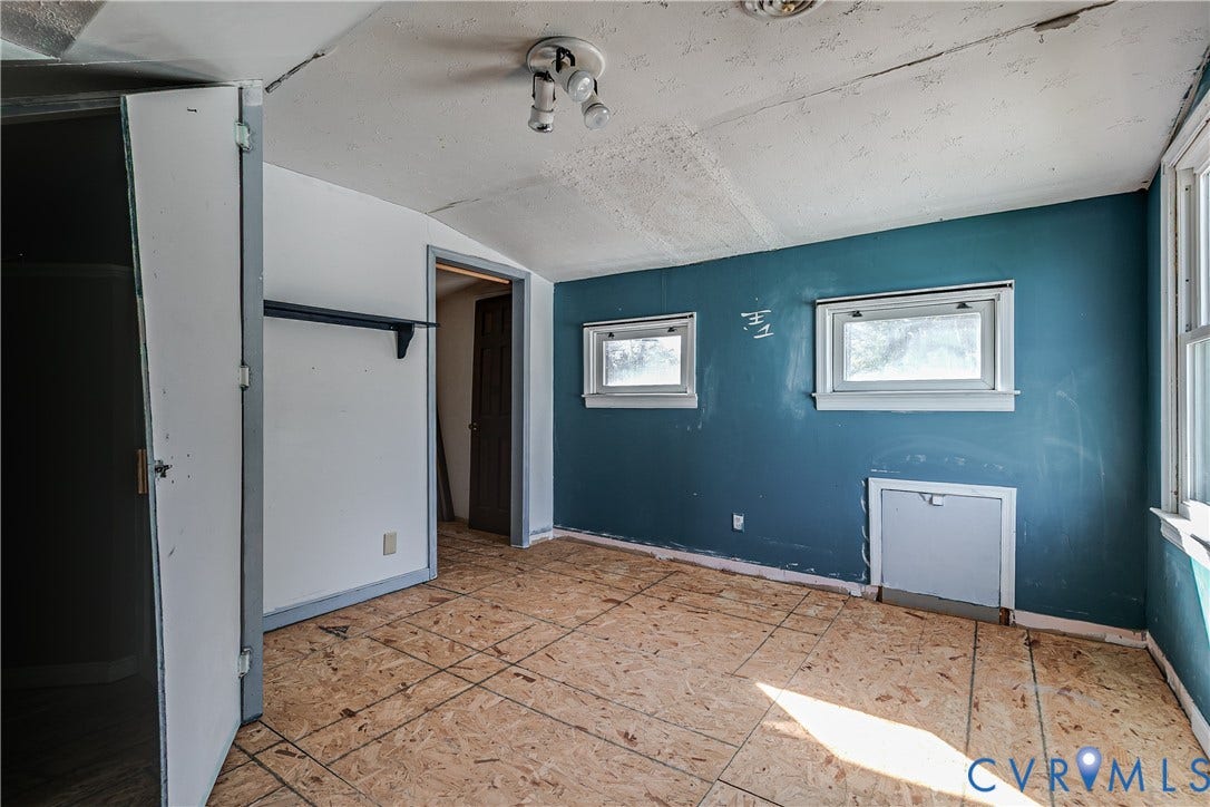 9 E Gray Street, Sandston, VA 23150 9 E Gray Street, Sandston, VA 23150