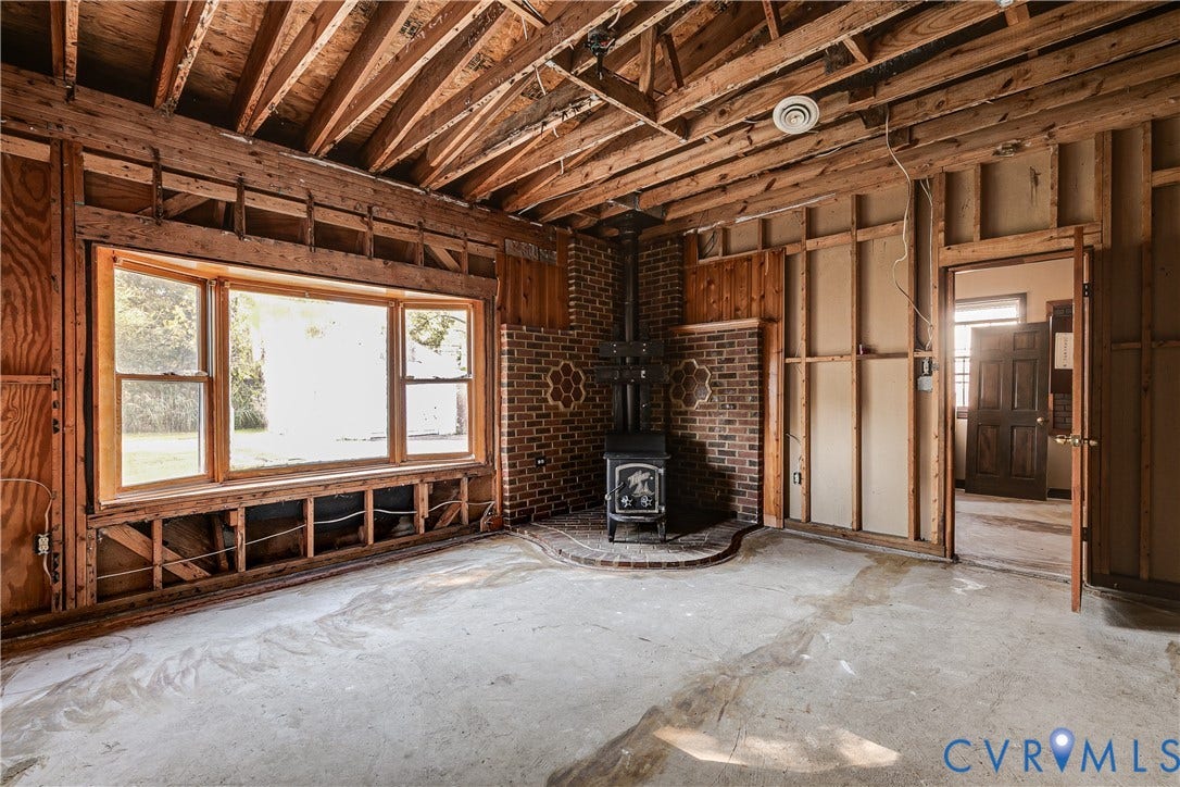 9 E Gray Street, Sandston, VA 23150 9 E Gray Street, Sandston, VA 23150