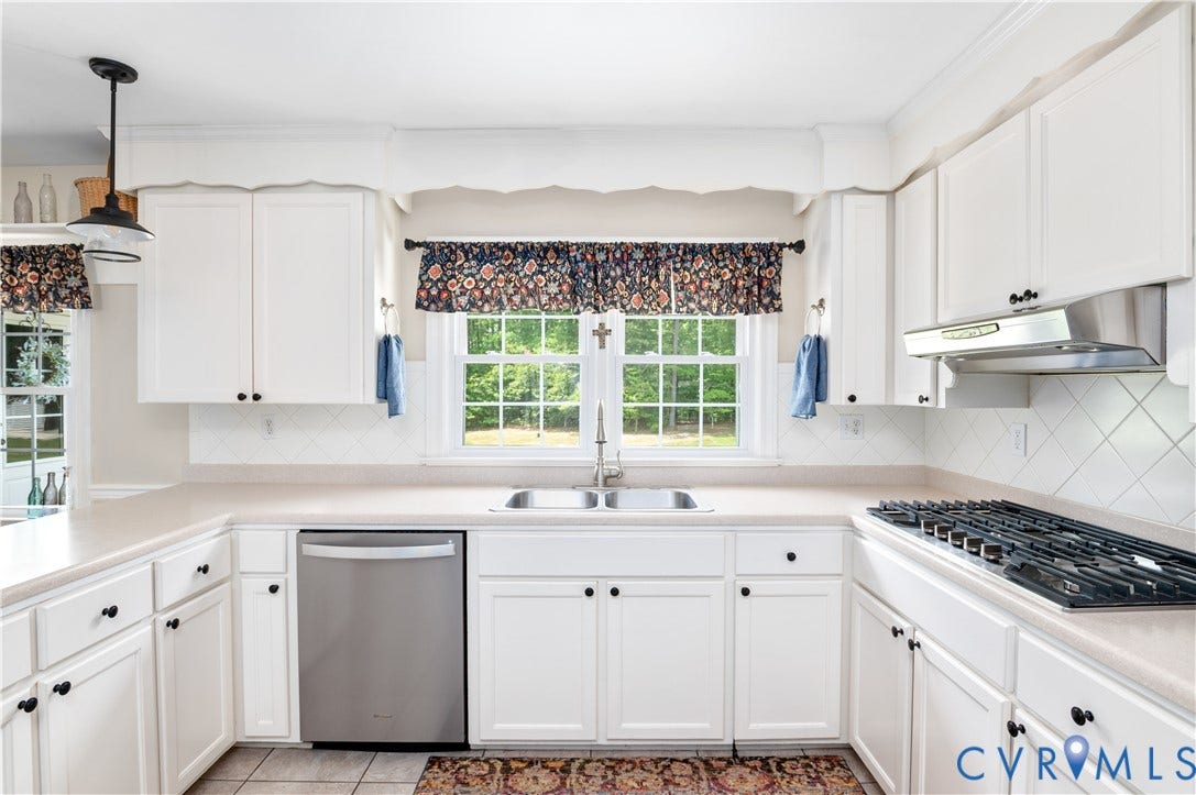 540 W Main Street, Wakefield, Wakefield, VA 23888 540 W Main Street, Wakefield, Wakefield, VA 23888