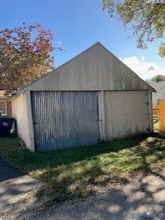 318 Cameron Avenue, Riverside Park, Colonial Heights, VA 23834 Large Storage Area