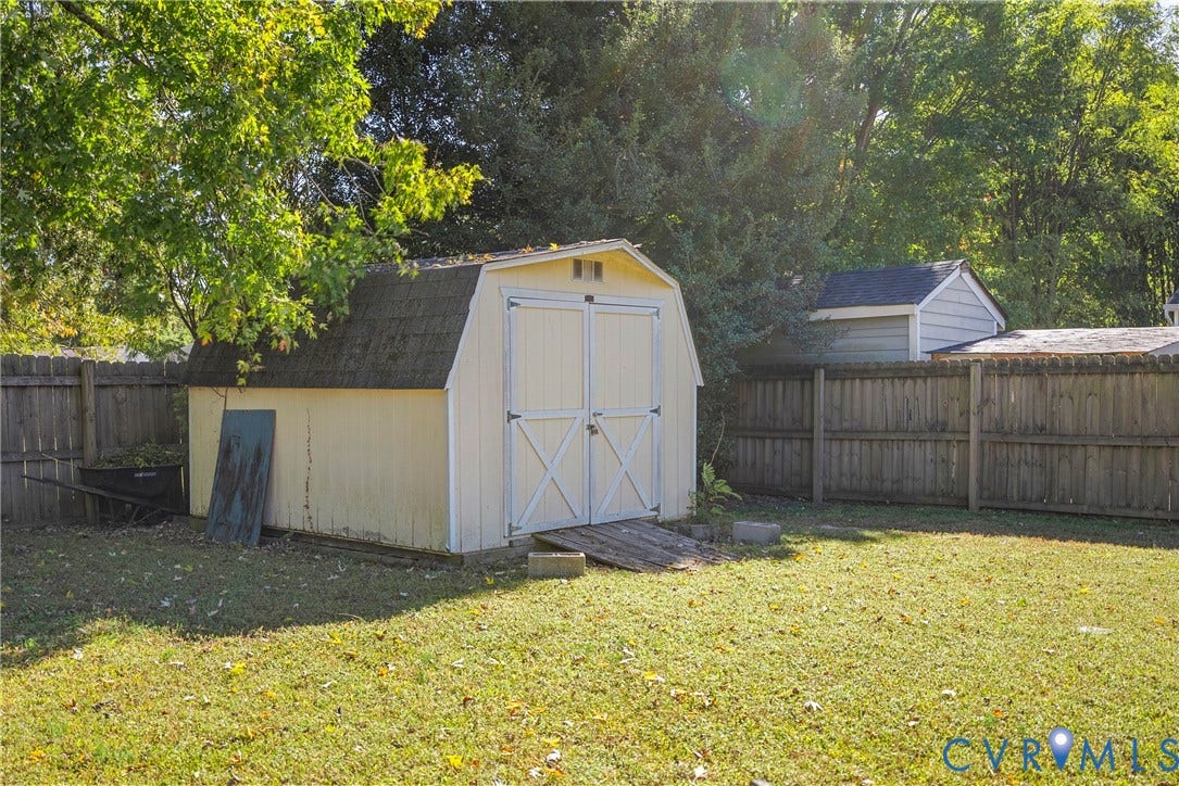 9437 Shiloh Drive, North Chesterfield, VA 23237 9437 Shiloh Drive, North Chesterfield, VA 23237